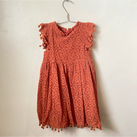 Pompom trim lace dress - Picture 4 of 11